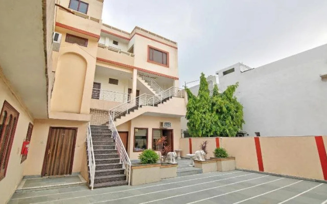 Welcome Inn 2 by Treebo