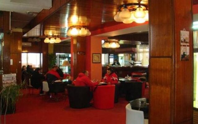Golden Inn Hotel