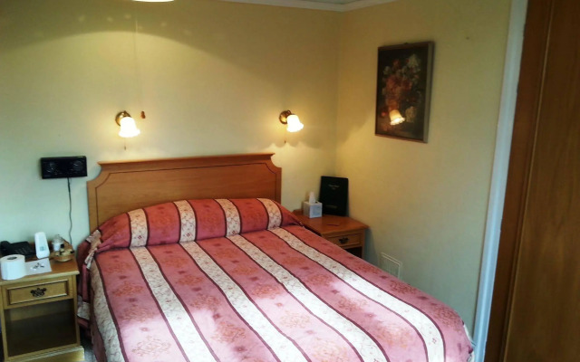 Nyton Hotel