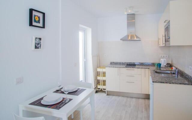 Flower Beach Suite 6