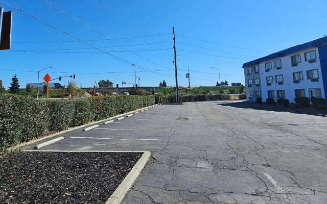 I-5 Inn