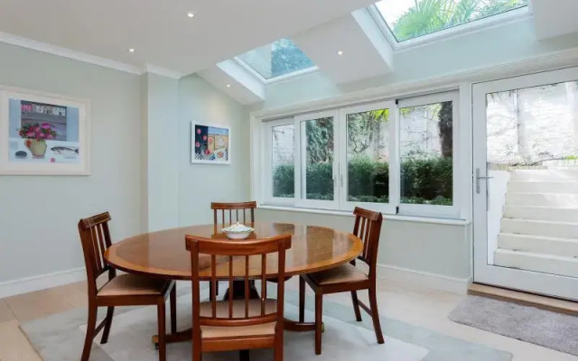 Veeve  3 Bed House On Avalon Road Fulham