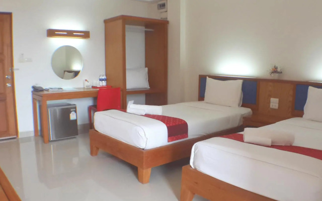 J2 Hotel
