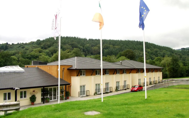 Best Western Woodenbridge Hotel & Lodge
