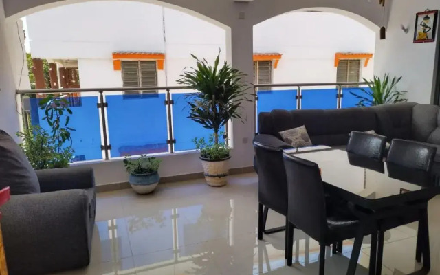 6 Park Retreat
