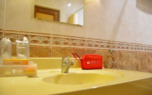 ZEN Rooms Cipayung Km. 20