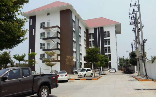Thanarom Place