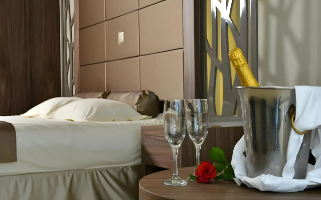 Adams Beach Hotel & Spa