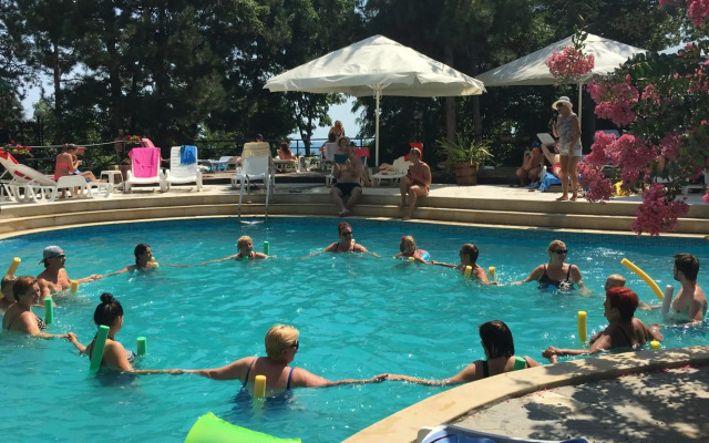 Park Hotel Briz All Inclusive- Free Parking