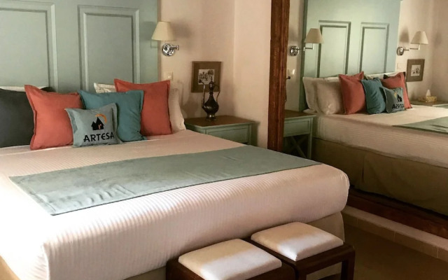 Saint Artemios Hotel and Oriental Suites