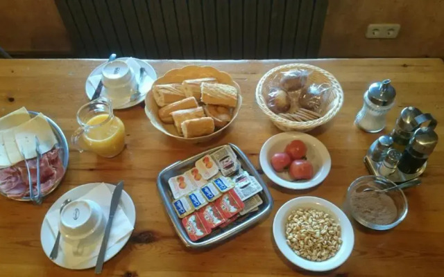 Alberg-Casa De Colònies Ridolaina