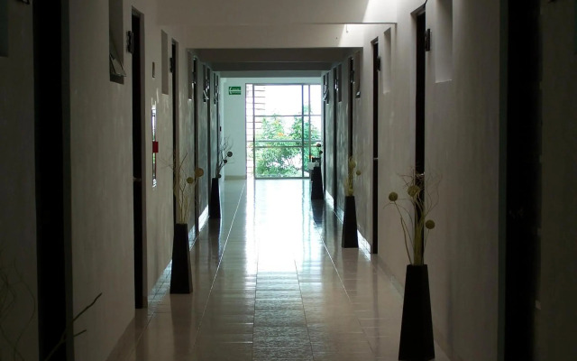 Hotel Plaza Playa - Near Playa del Carmen Main Beach