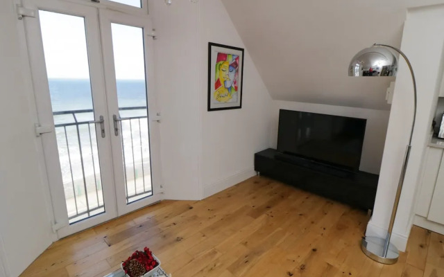 Flat 3, Peacehaven