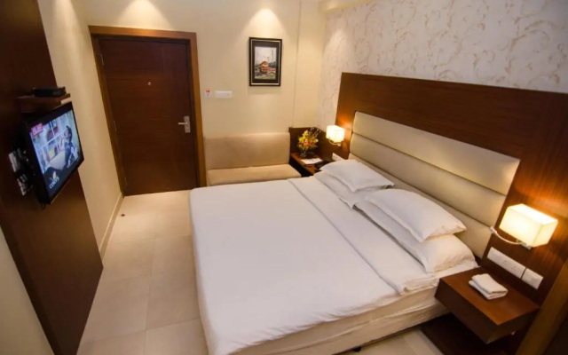 Hotel Aura