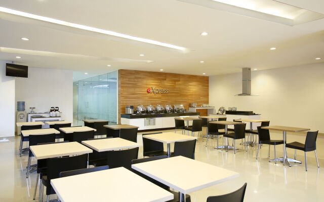 Amaris Hotel Pancoran