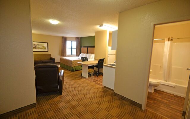 Extended Stay America Suites Toledo Holland