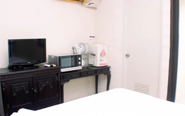 Comfort Studio (No Kitchen) At Metropark Condominium Jababeka Apartment