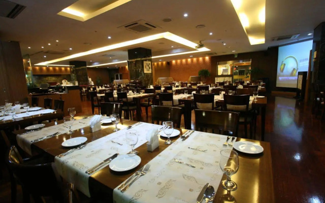 Vabien Suites 2 Serviced Residence