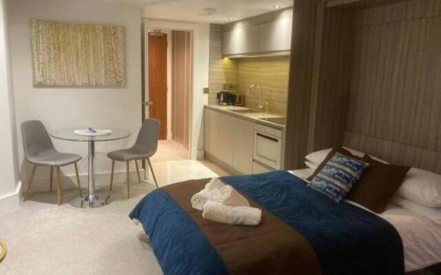 48 Cocoa Suites, York City Centre