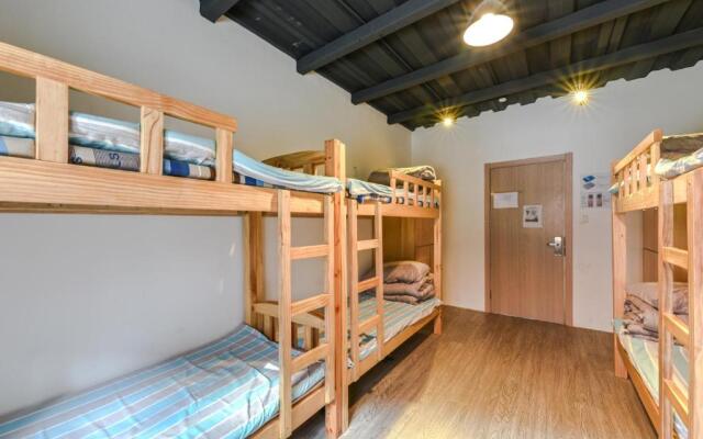 Hidden Garden International Youth Hostel - Oriental Pearl & Lujiazui