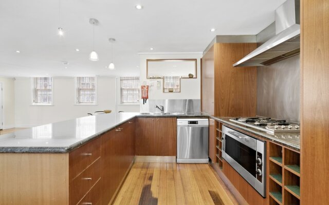 HELENA, 2BDR Fitzroy House
