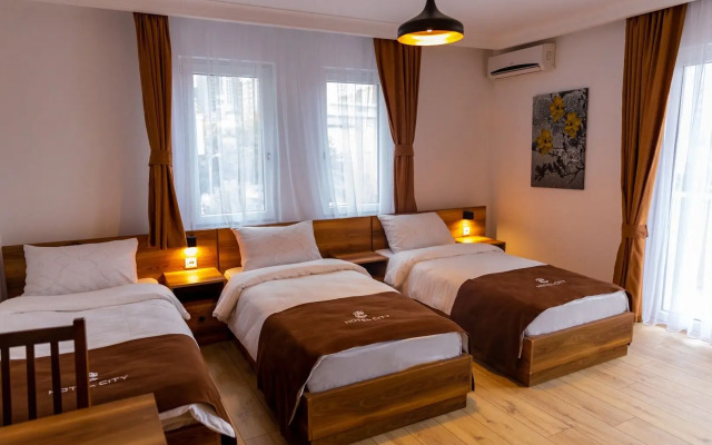 Hotel City