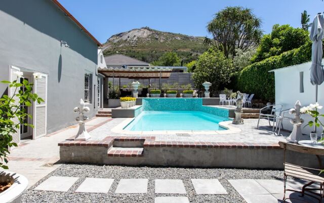 Domaine Du Cap Guest House