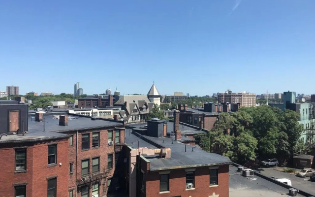 Courtyard by Marriott Boston Brookline