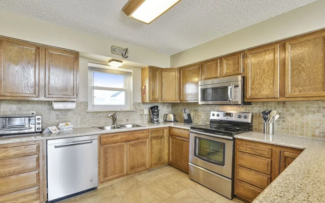 Acapulco Breeze by RedAwning