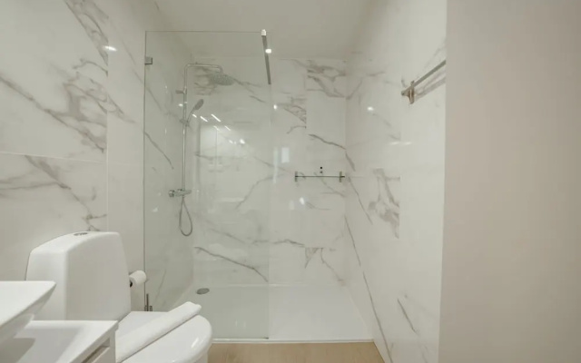 Carmo Residence Porto - SRA DO Carmo by Vacationy