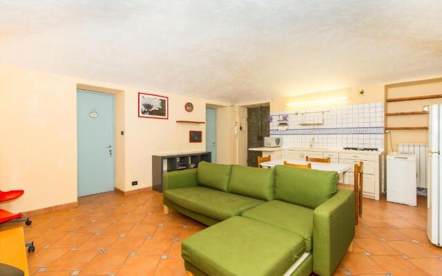 Porta Nuova Central Flat with Balcony