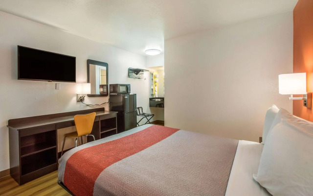 Motel 6 Youngtown, AZ - Phoenix - Sun City