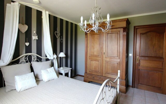 House With 4 Bedrooms in Bertrix, With Enclosed Garden and Wifi