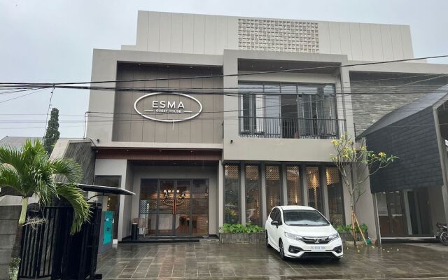 Esma Family GuestHouse