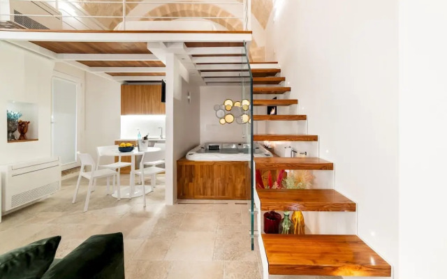 Old Court Luxury Suite Spa