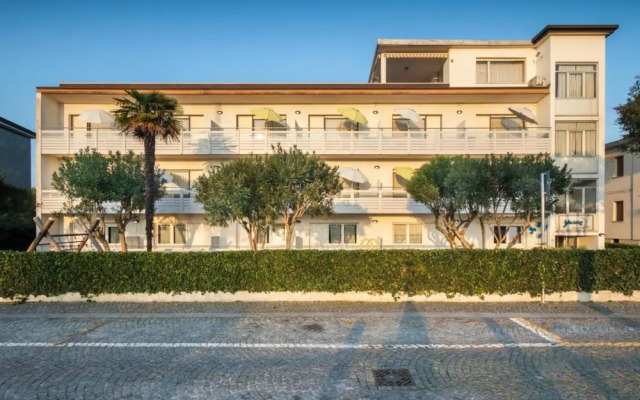 Serene Studio Apartment Close to the Beach