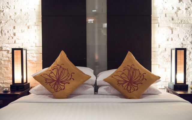 Bangkok Natural Spa Resort and Suite