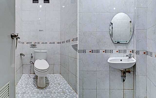 OYO 90475 Mirda Gratia Hotel