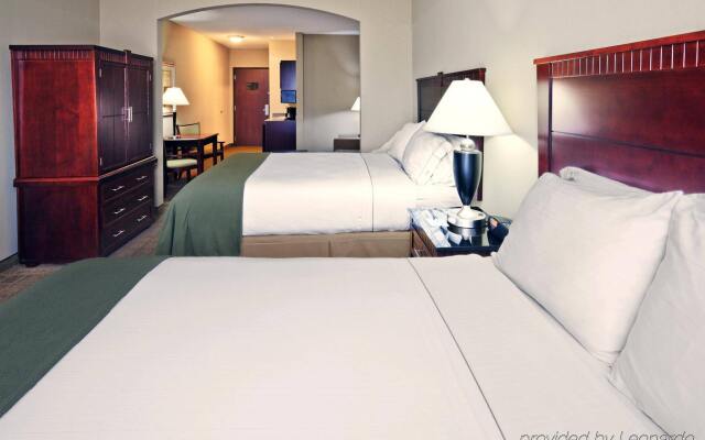 Holiday Inn Express & Suites Shawnee, an IHG Hotel