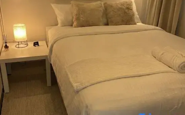 Hostel Bangkok Airport Comfort By MaTong " Near Suvarnabhumi Airport BKK "