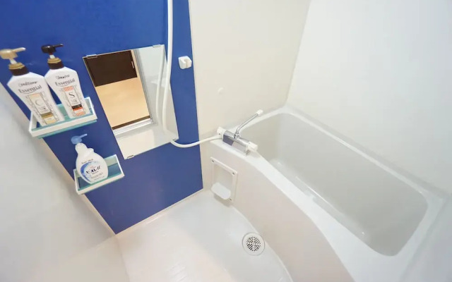 Terry's Apartment Namba West I E02C