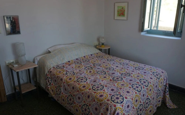 Villa Alati - Seafront Villa With Swimming Pool