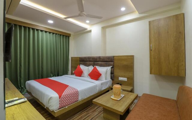 OYO 49797 Hotel Shubham Inn