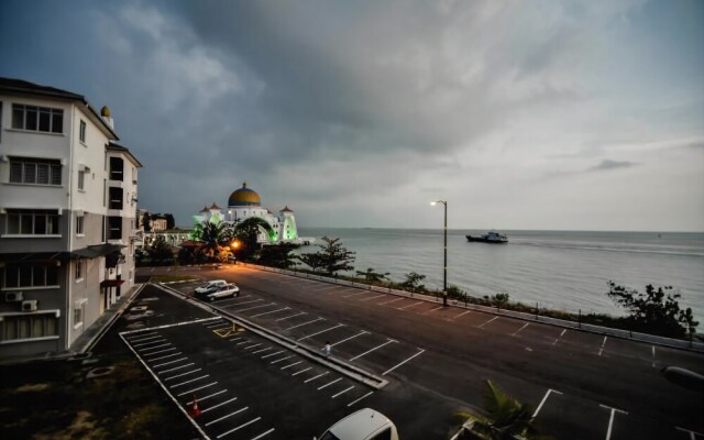 DaHong Island Apartment