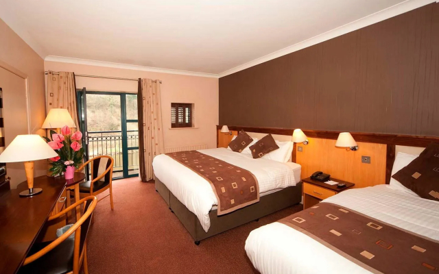 Riverside Park Hotel and Leisure Club