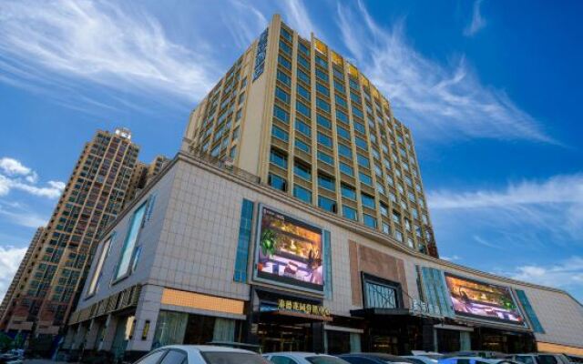 Luoding Star Hotel