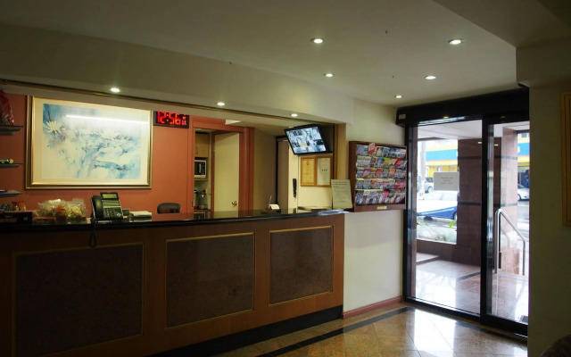 Edgecliff Lodge Motel