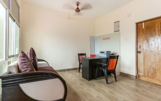 Oyo 45959 Creative Seashine