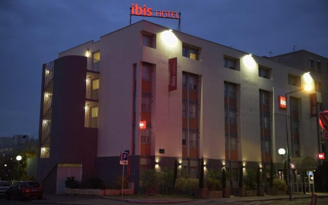 ibis Lyon Gerland Rue Merieux