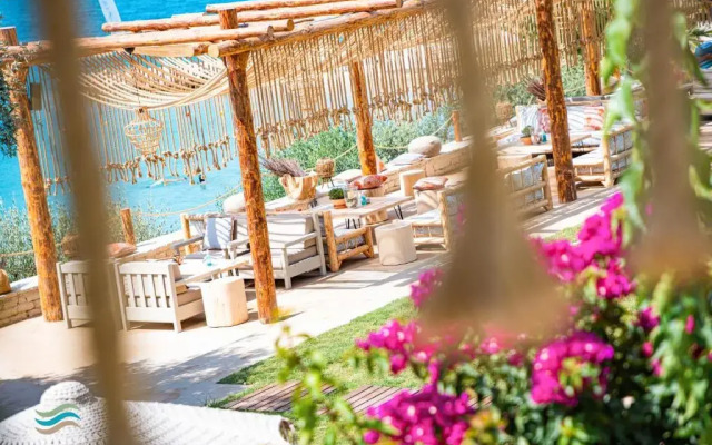 Plataria Seaside Resort